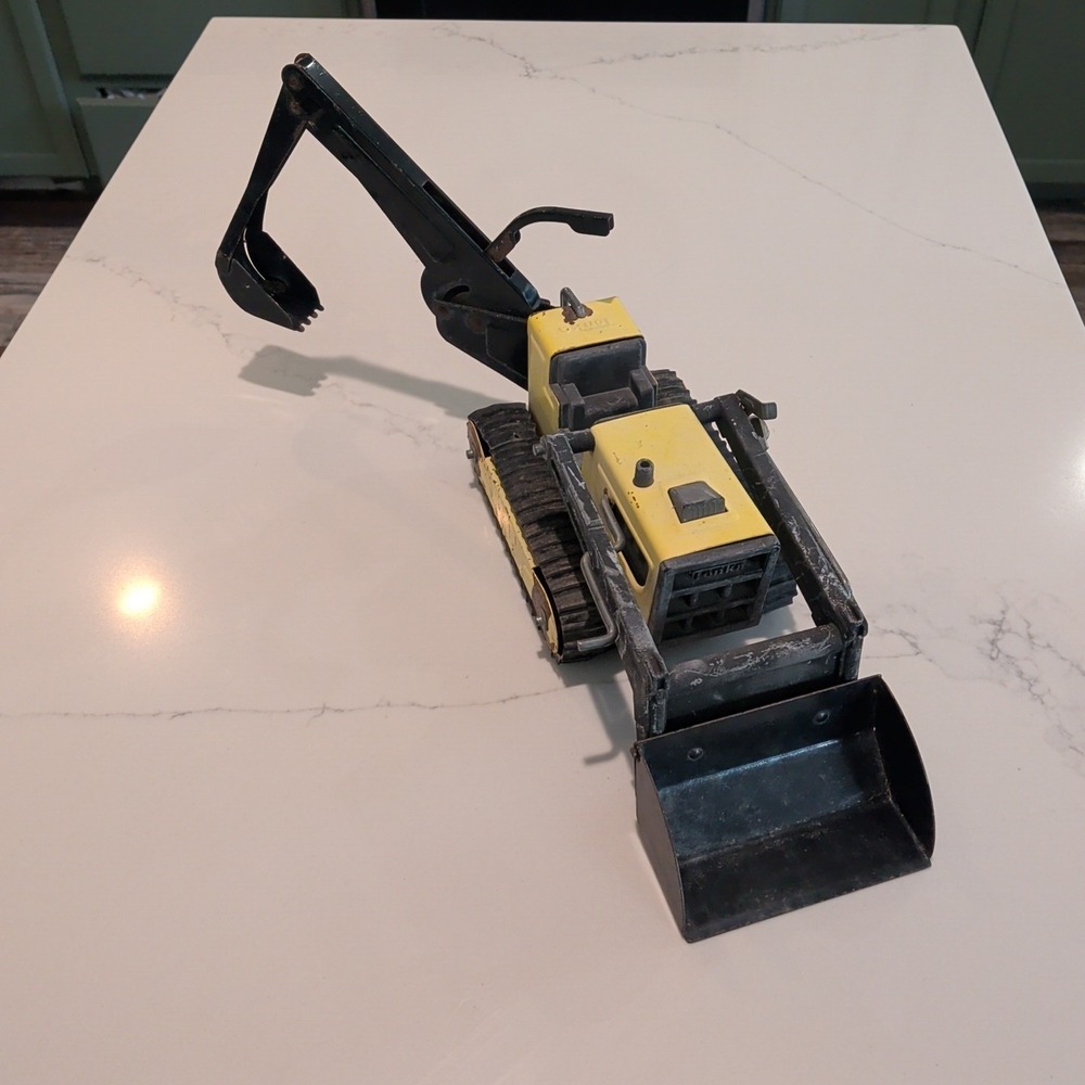Vintage Tonka Backhoe Bulldozer. pressed steel & Plastic 1990's